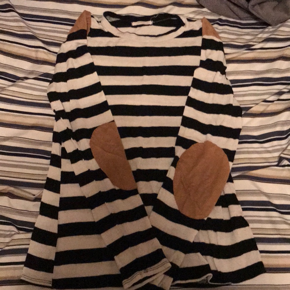 Long sleeve striped shirt